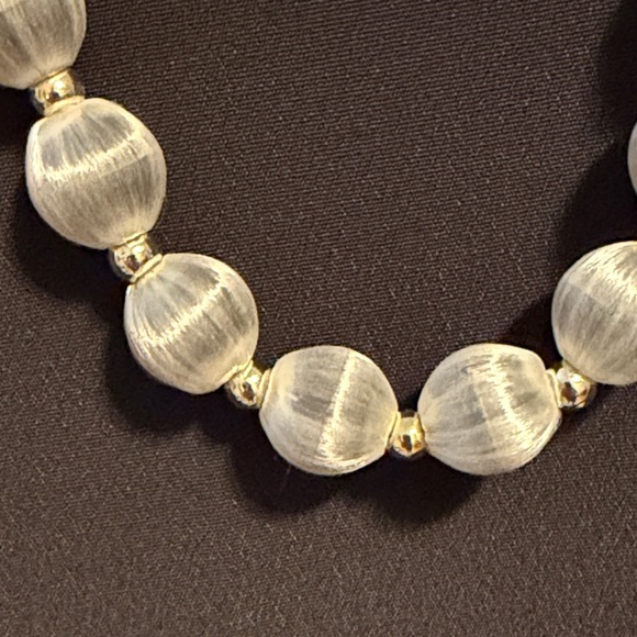 Elegant Silver Beaded Necklace approx 15” long - Picture 3 of 3